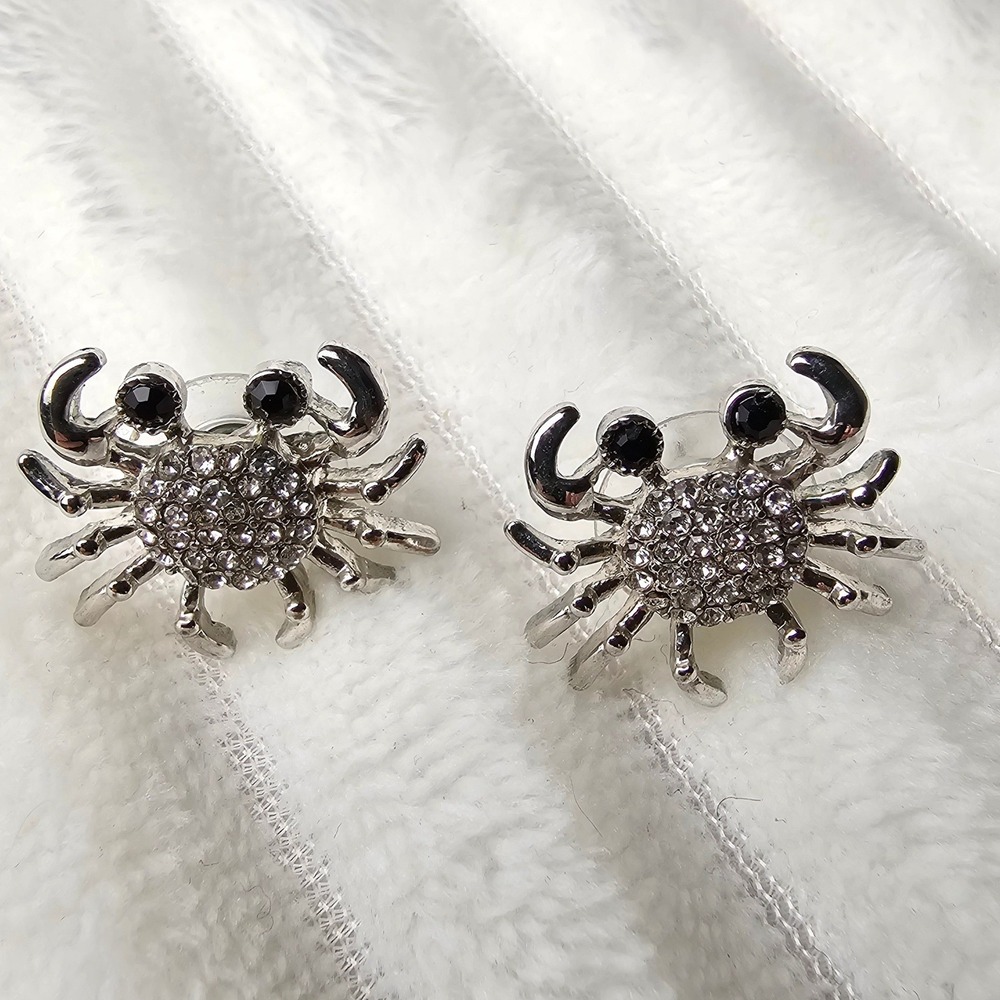 Rhinestone Crab Stud Earrings Silver Tone Black Eyes Coastal Nautical Beach